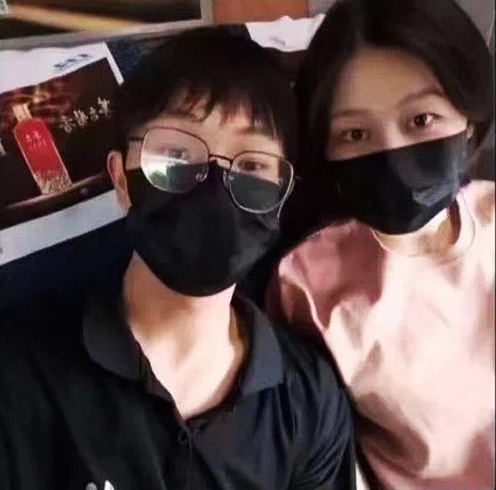 南航回应“男生与教授发生关系”