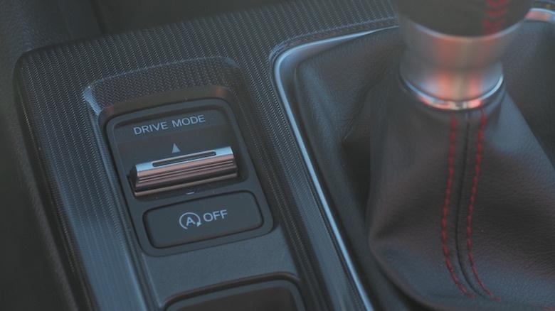 2025 款本田思域 si 评测:你真的不需要 type r