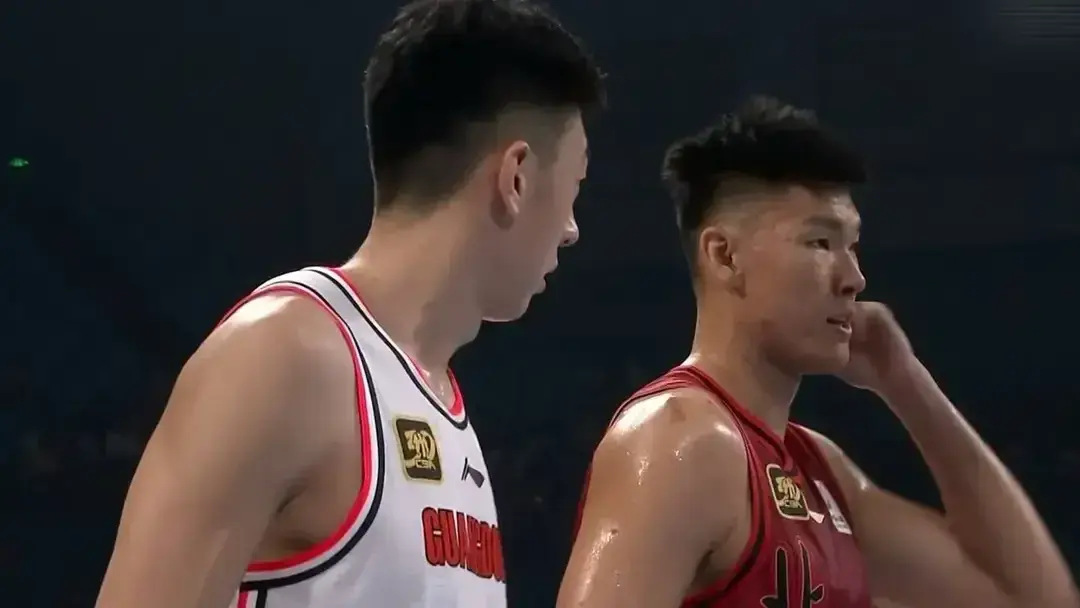 随着北京105-101广东,北控98-85广厦,cba最新积分榜排名如下