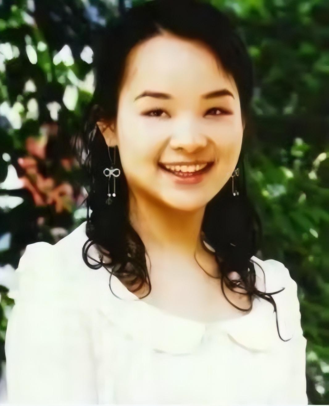 盲人歌手刘赛:6年前,不顾反对嫁到农村,如今丈夫成了她的骄傲