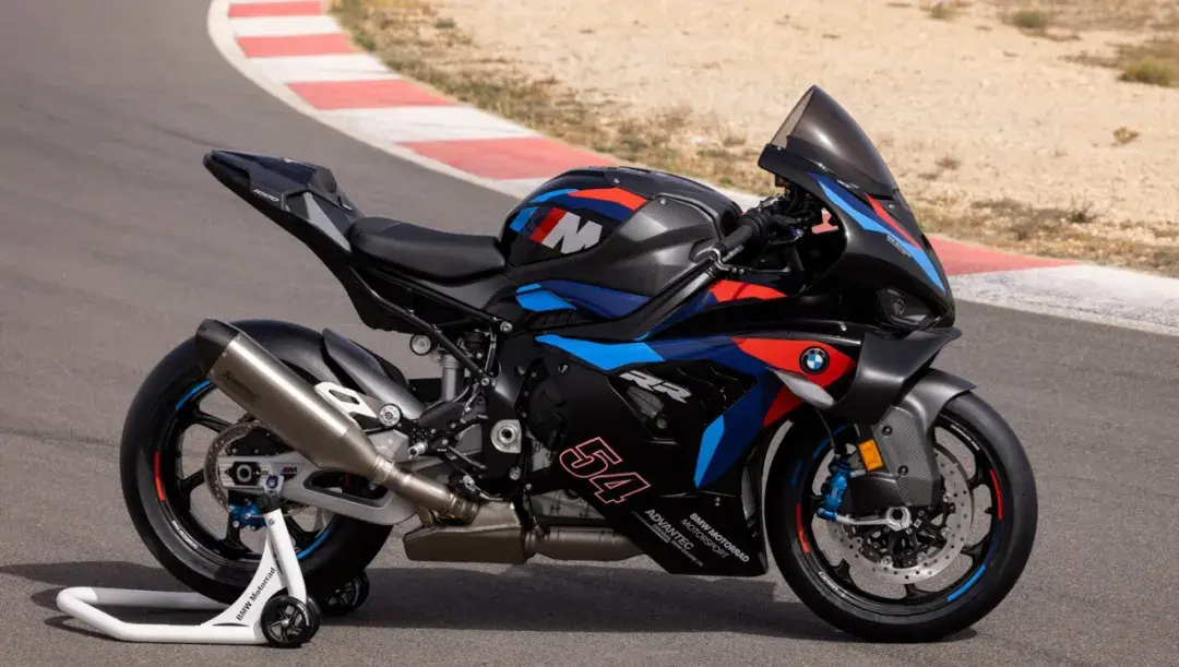宝马s1000rr、s1000r新款上市,m系列同步更新,马力更大了