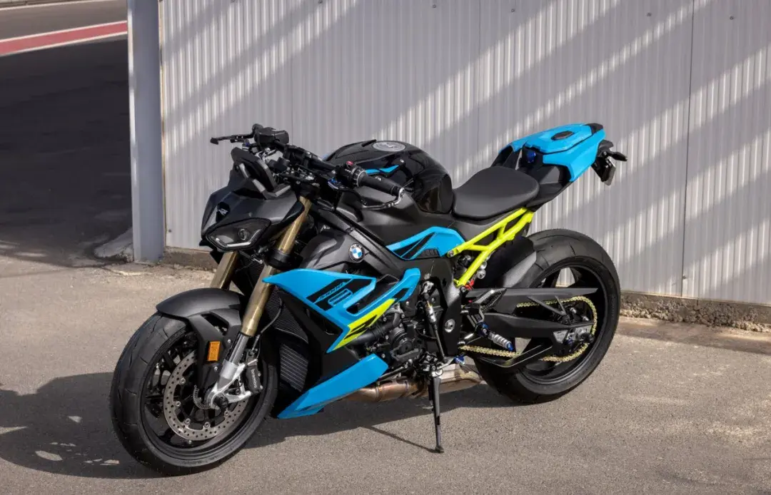 宝马s1000rr、s1000r新款上市,m系列同步更新,马力更大了