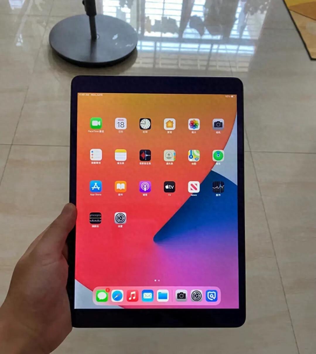 想找个便宜的平板电脑,ipad 10和9哪个值得买?