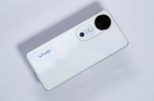 vivos20已认证,7.19mm轻薄机身爆发6500mah大电池,定2499元
